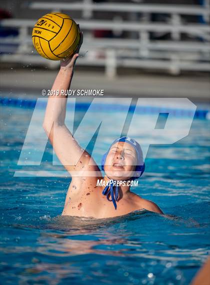 Thumbnail 2 in Santa Fe Christian vs. Rancho Bernardo photogallery.