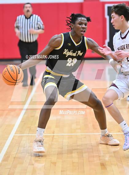 Thumbnail 2 in Shadow Ridge vs. Highland Prep  (Phoenix Union Coyote Classic) photogallery.
