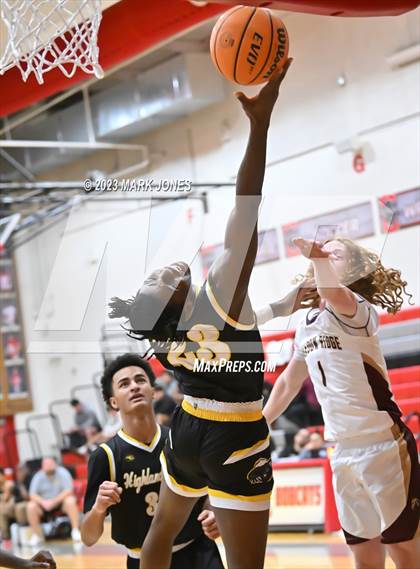 Thumbnail 3 in Shadow Ridge vs. Highland Prep  (Phoenix Union Coyote Classic) photogallery.