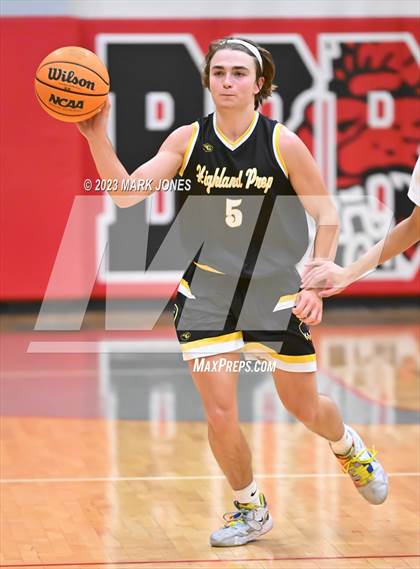 Thumbnail 1 in Shadow Ridge vs. Highland Prep  (Phoenix Union Coyote Classic) photogallery.
