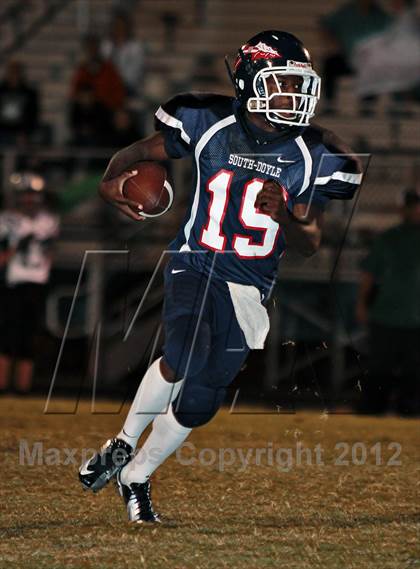 Thumbnail 1 in Carter @ South-Doyle photogallery.