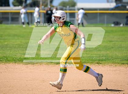 Thumbnail 3 in Ramona vs Holtville (Hilltop Tournament) photogallery.