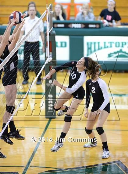 Thumbnail 3 in Northside College Prep vs Glenbard West (Hilltopper Invite) photogallery.