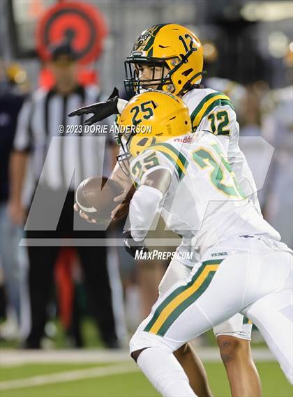 Thumbnail 1 in Vanden @ Vista del Lago photogallery.