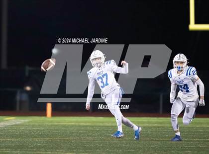 Thumbnail 3 in Lakes vs Seattle Prep (WIAA 3A Round of 16) photogallery.