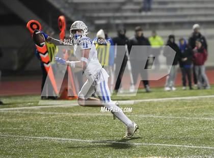 Thumbnail 3 in Lakes vs Seattle Prep (WIAA 3A Round of 16) photogallery.