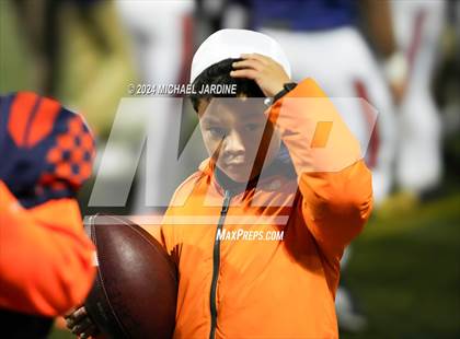 Thumbnail 3 in Lakes vs Seattle Prep (WIAA 3A Round of 16) photogallery.