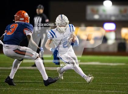 Thumbnail 2 in Lakes vs Seattle Prep (WIAA 3A Round of 16) photogallery.