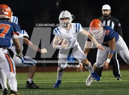 Thumbnail 3 in Lakes vs Seattle Prep (WIAA 3A Round of 16) photogallery.
