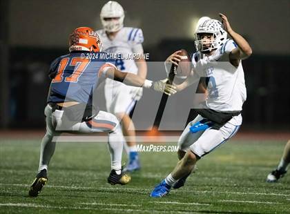 Thumbnail 1 in Lakes vs Seattle Prep (WIAA 3A Round of 16) photogallery.