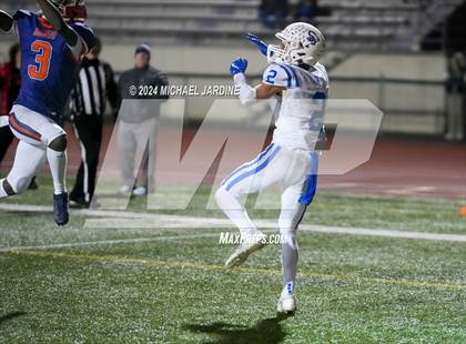 Thumbnail 3 in Lakes vs Seattle Prep (WIAA 3A Round of 16) photogallery.