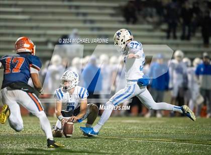 Thumbnail 1 in Lakes vs Seattle Prep (WIAA 3A Round of 16) photogallery.