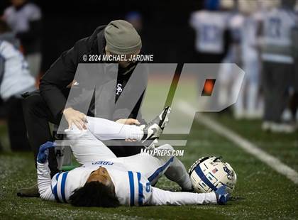 Thumbnail 2 in Lakes vs Seattle Prep (WIAA 3A Round of 16) photogallery.