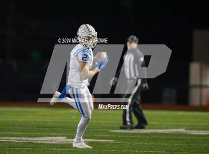 Thumbnail 3 in Lakes vs Seattle Prep (WIAA 3A Round of 16) photogallery.