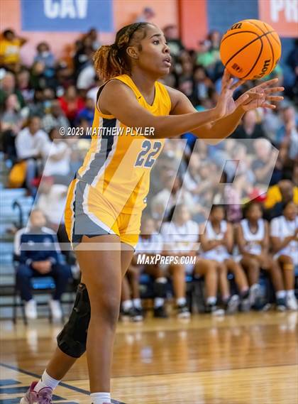 Thumbnail 3 in Rocky Mount vs Cape Fear (NCHSAA 3A East Regional Final) photogallery.