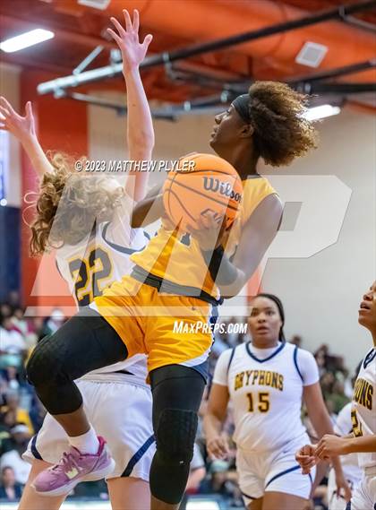 Thumbnail 2 in Rocky Mount vs Cape Fear (NCHSAA 3A East Regional Final) photogallery.