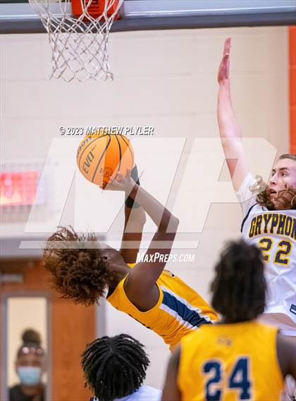 Thumbnail 2 in Rocky Mount vs Cape Fear (NCHSAA 3A East Regional Final) photogallery.