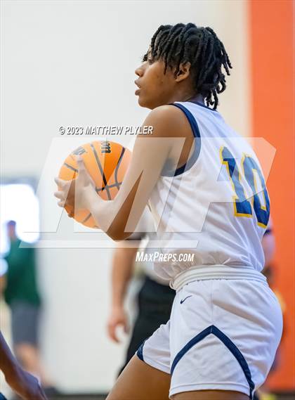 Thumbnail 2 in Rocky Mount vs Cape Fear (NCHSAA 3A East Regional Final) photogallery.
