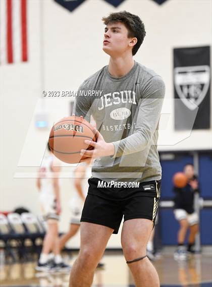 Thumbnail 1 in Jesuit @ Lake Oswego photogallery.