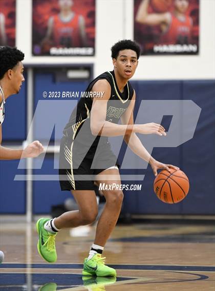 Thumbnail 3 in Jesuit @ Lake Oswego photogallery.