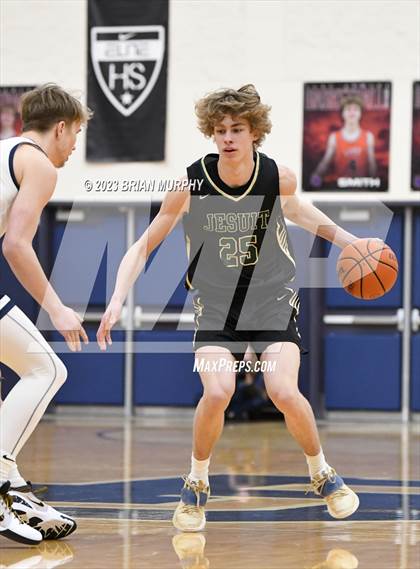 Thumbnail 3 in Jesuit @ Lake Oswego photogallery.