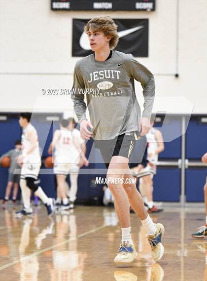 Thumbnail 1 in Jesuit @ Lake Oswego photogallery.