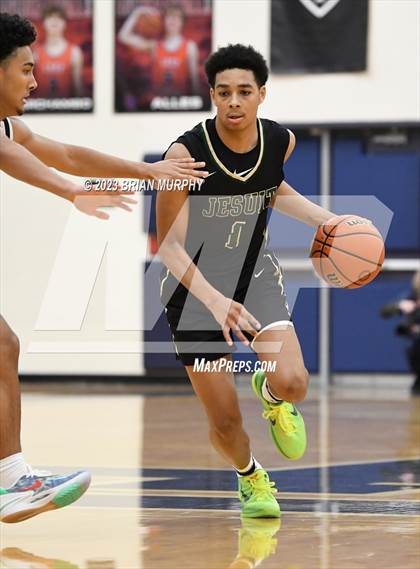 Thumbnail 1 in Jesuit @ Lake Oswego photogallery.