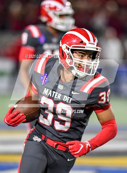 Thumbnail 1 in La Mirada @ Mater Dei photogallery.