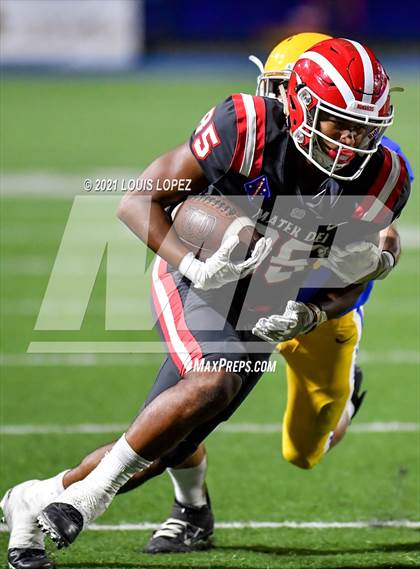 Thumbnail 3 in La Mirada @ Mater Dei photogallery.