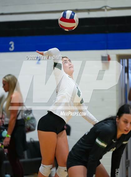 Thumbnail 3 in Sunnyslope vs Mountain View photogallery.