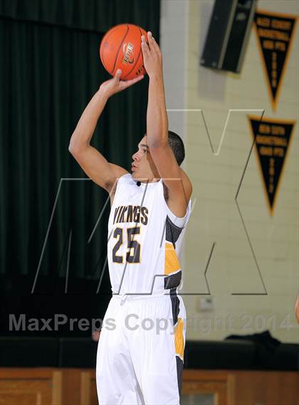 Thumbnail 3 in Clarion-Limestone vs Venango Catholic photogallery.