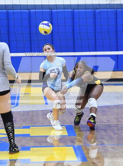 Thumbnail 3 in Highland @ Quartz Hill photogallery.