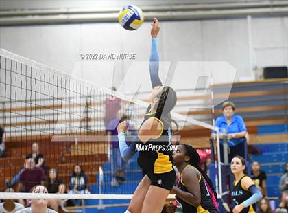 Thumbnail 3 in Highland @ Quartz Hill photogallery.