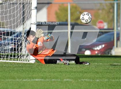 Thumbnail 3 in Western vs Mojave (NIAA 3A Quarterfinal) photogallery.