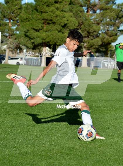 Thumbnail 1 in Western vs Mojave (NIAA 3A Quarterfinal) photogallery.