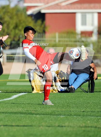 Thumbnail 1 in Western vs Mojave (NIAA 3A Quarterfinal) photogallery.