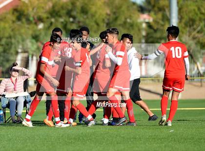 Thumbnail 1 in Western vs Mojave (NIAA 3A Quarterfinal) photogallery.