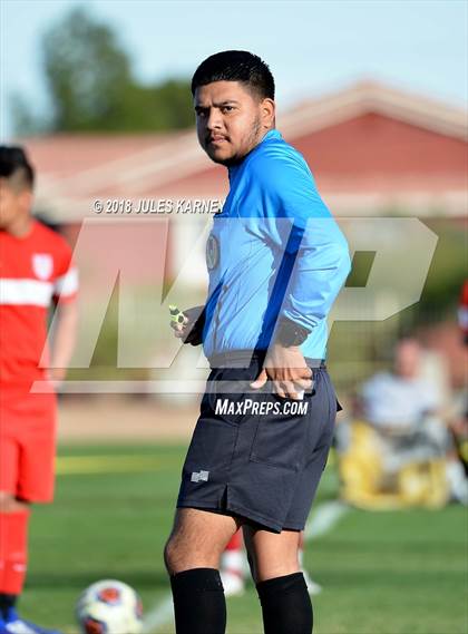 Thumbnail 1 in Western vs Mojave (NIAA 3A Quarterfinal) photogallery.