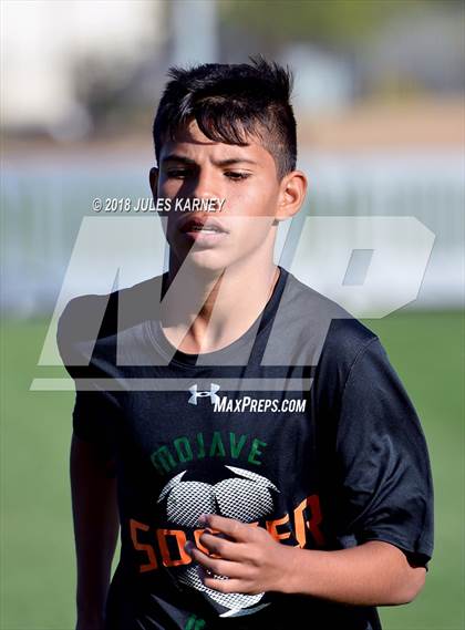 Thumbnail 3 in Western vs Mojave (NIAA 3A Quarterfinal) photogallery.