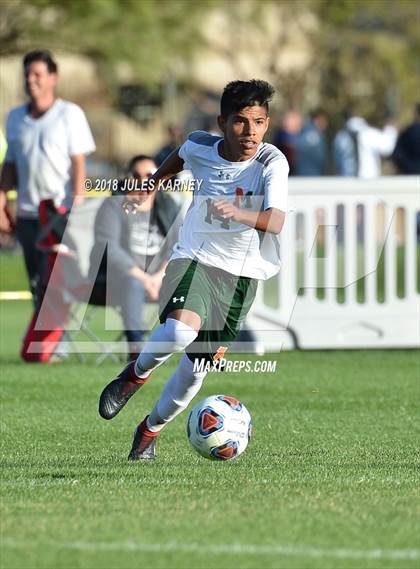 Thumbnail 1 in Western vs Mojave (NIAA 3A Quarterfinal) photogallery.