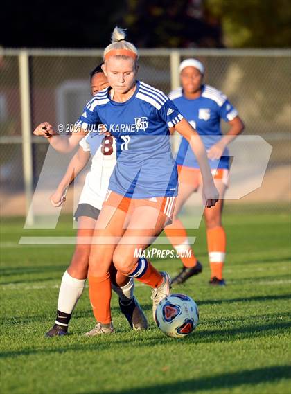Thumbnail 2 in Desert Oasis vs Bishop Gorman (NIAA 5A Southern League Quarterfinal) photogallery.
