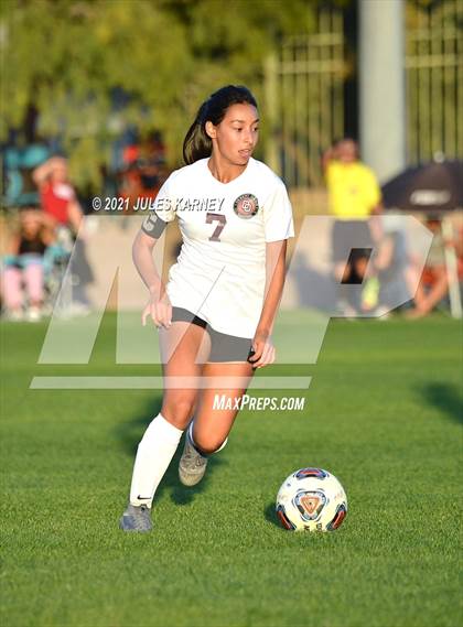 Thumbnail 1 in Desert Oasis vs Bishop Gorman (NIAA 5A Southern League Quarterfinal) photogallery.
