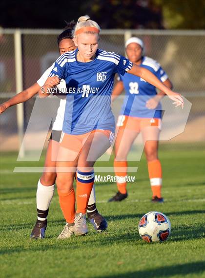 Thumbnail 3 in Desert Oasis vs Bishop Gorman (NIAA 5A Southern League Quarterfinal) photogallery.