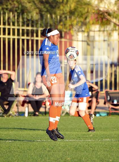 Thumbnail 3 in Desert Oasis vs Bishop Gorman (NIAA 5A Southern League Quarterfinal) photogallery.