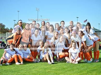 Thumbnail 3 in Desert Oasis vs Bishop Gorman (NIAA 5A Southern League Quarterfinal) photogallery.