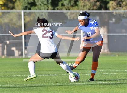 Thumbnail 1 in Desert Oasis vs Bishop Gorman (NIAA 5A Southern League Quarterfinal) photogallery.