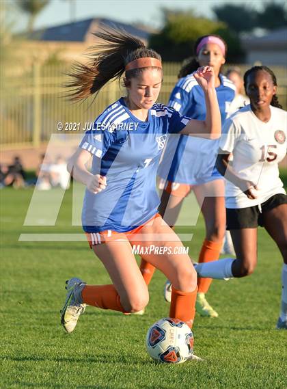 Thumbnail 3 in Desert Oasis vs Bishop Gorman (NIAA 5A Southern League Quarterfinal) photogallery.