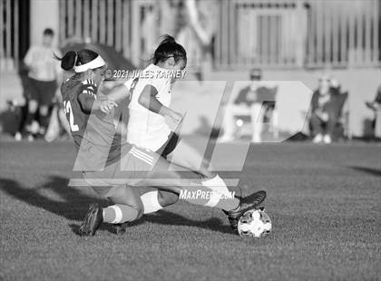 Thumbnail 2 in Desert Oasis vs Bishop Gorman (NIAA 5A Southern League Quarterfinal) photogallery.