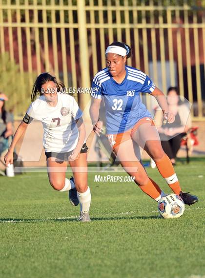 Thumbnail 2 in Desert Oasis vs Bishop Gorman (NIAA 5A Southern League Quarterfinal) photogallery.