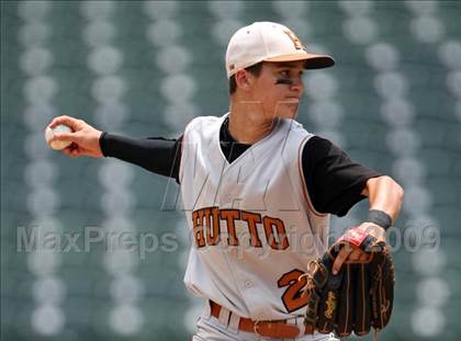 Thumbnail 3 in Lake Travis vs. Hutto (4A Region 4 Quarterfinals) photogallery.